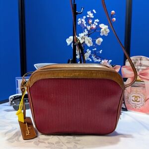 Salvedori Ferregammo Red 26 Crossbody Bag - Vintage
